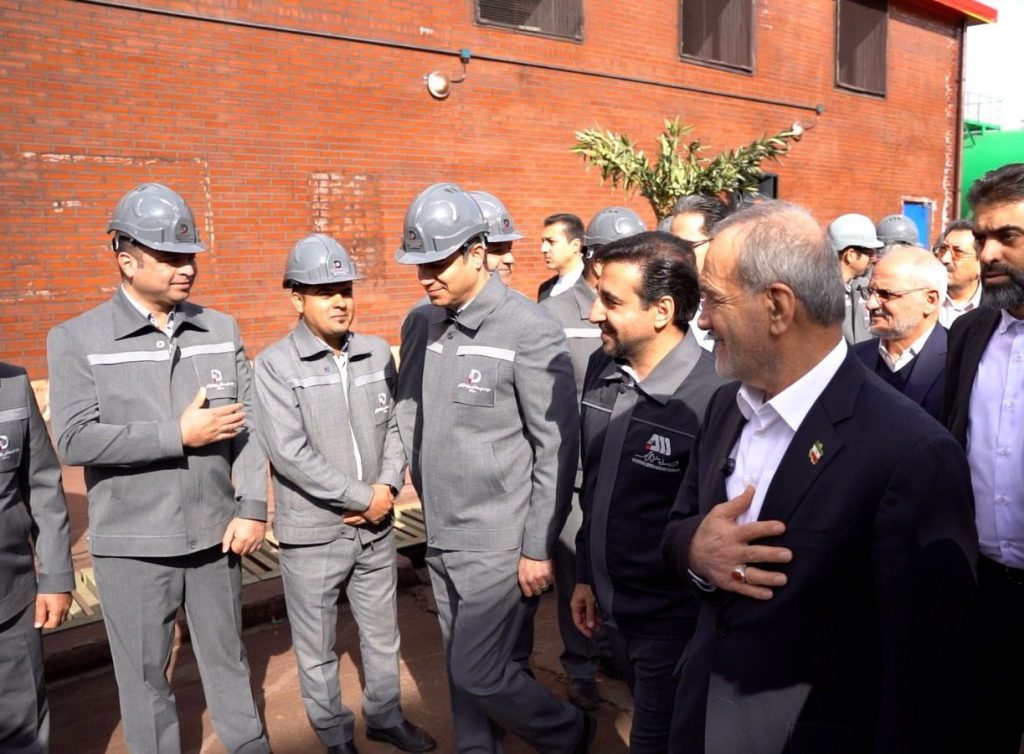 افتتاح کارخانه آهن اسفنجی توسعه آهن و فولاد گلگهر